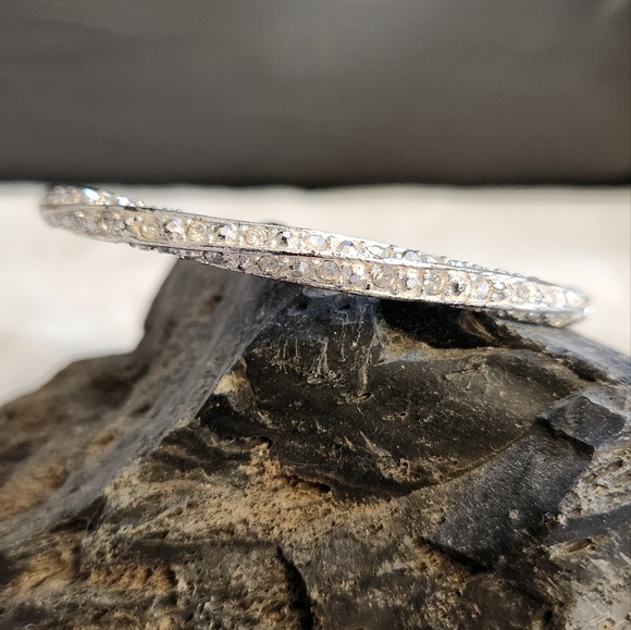 2/$10 - Lia Sophia silver bracelet with rhinestone - Picture 2 of 7